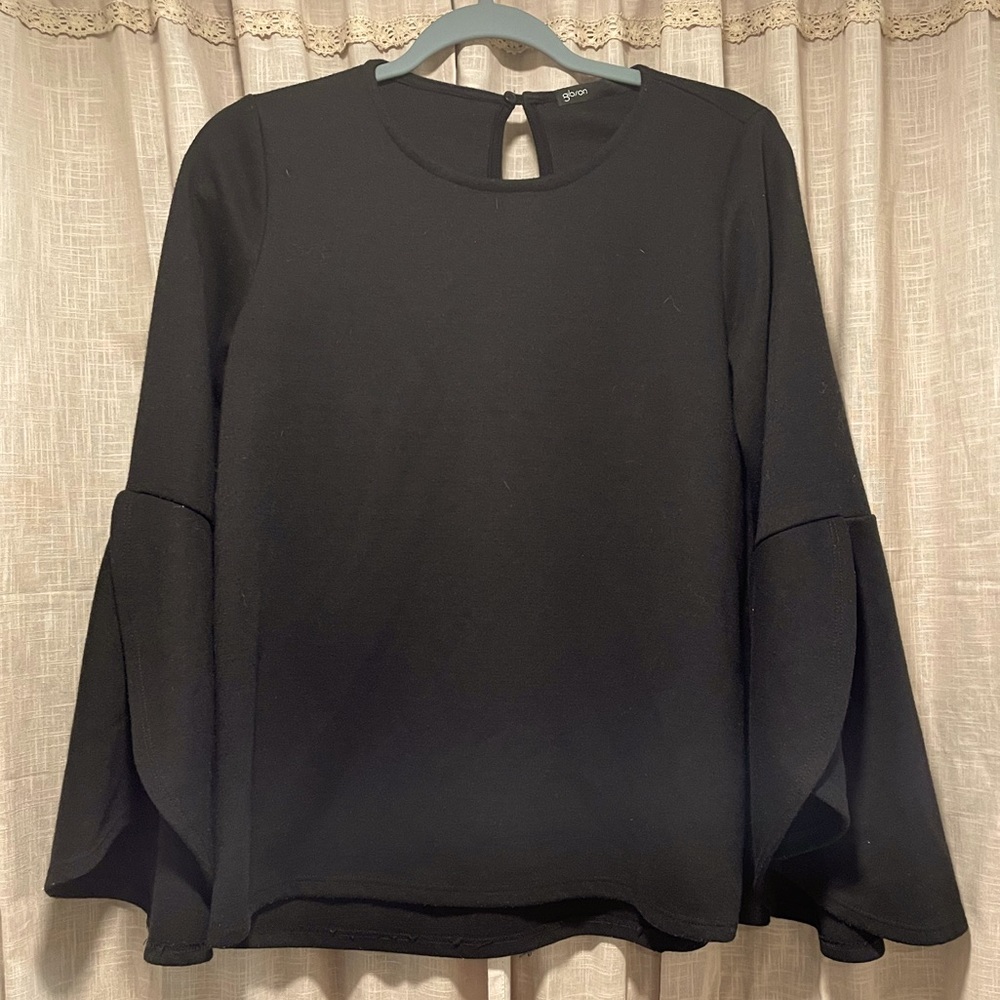 Tulip sleeve shirt